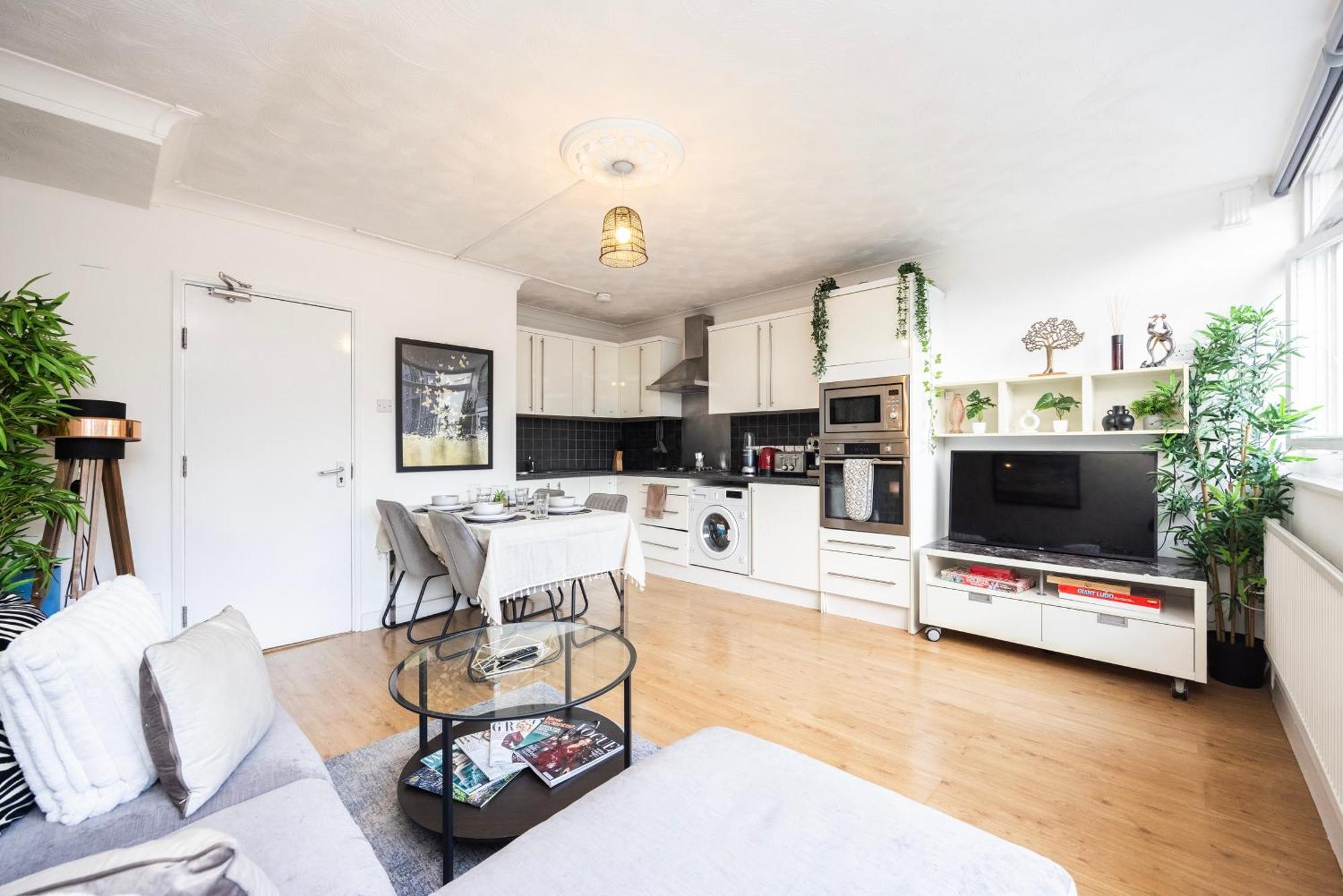 Trendy 4 Bed Apartment Near Vibrant Shoreditch W Balcony And Walking Distance To Tube London Bagian luar foto