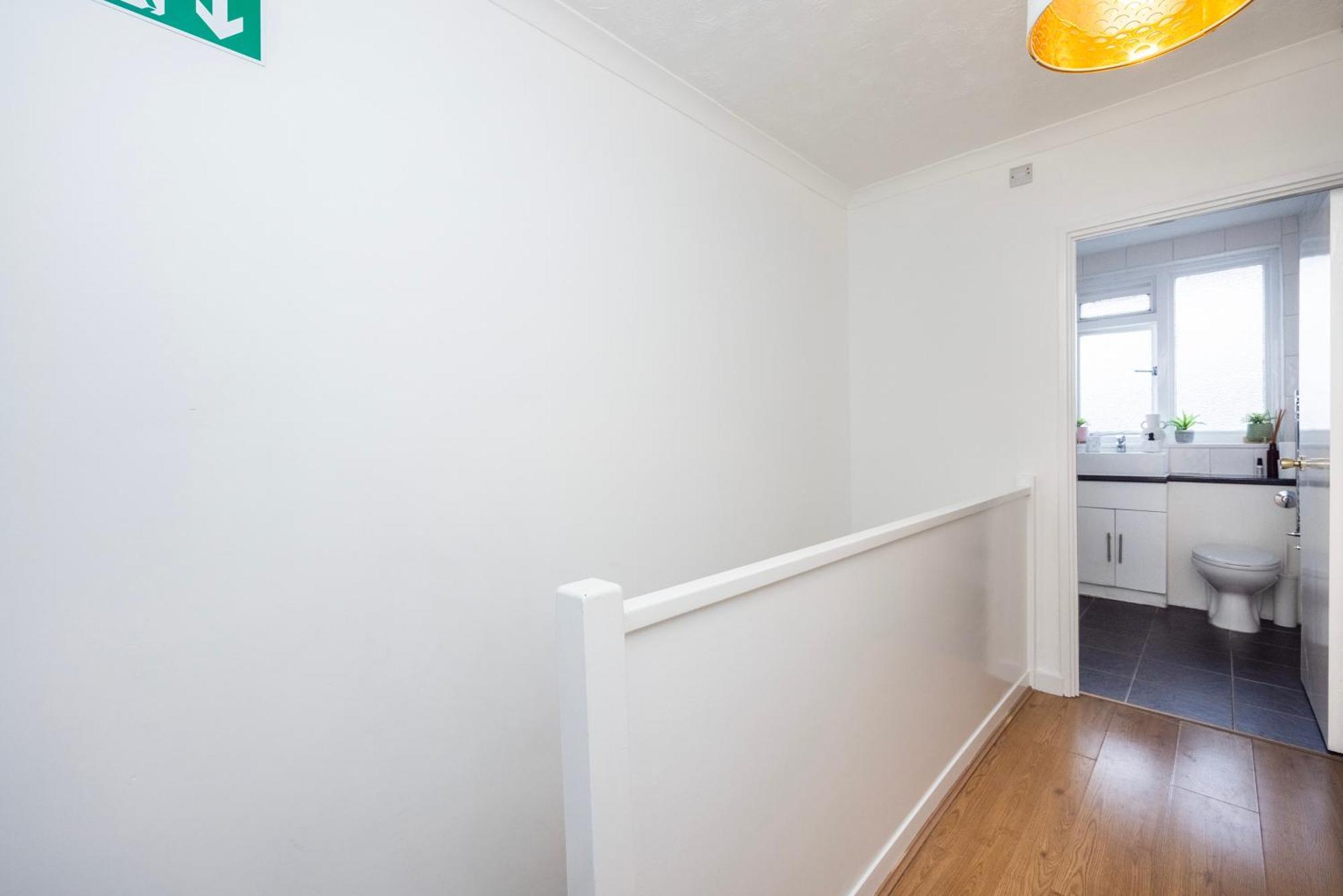 Trendy 4 Bed Apartment Near Vibrant Shoreditch W Balcony And Walking Distance To Tube London Bagian luar foto