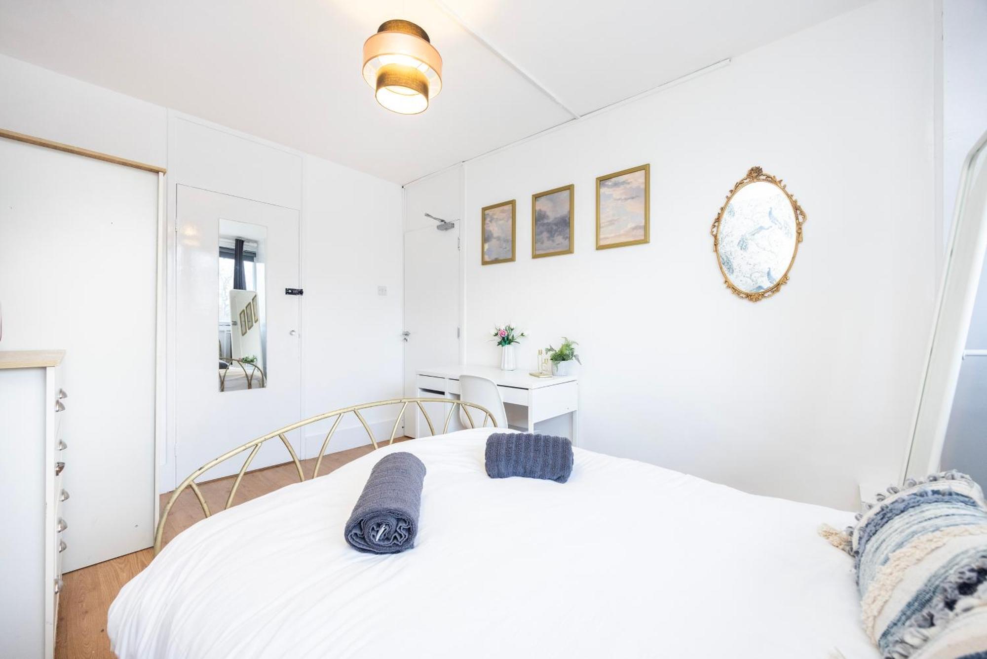 Trendy 4 Bed Apartment Near Vibrant Shoreditch W Balcony And Walking Distance To Tube London Bagian luar foto