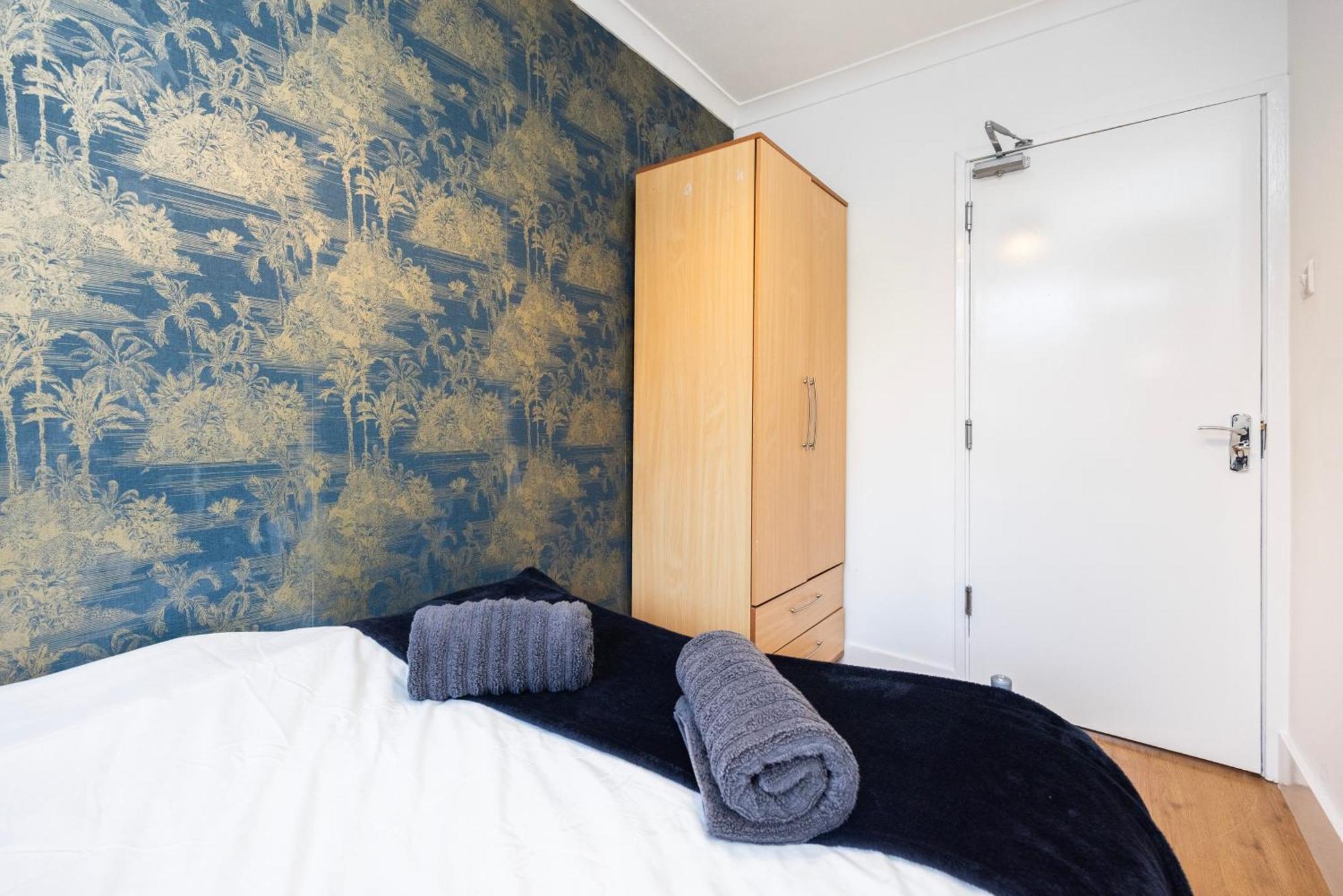 Trendy 4 Bed Apartment Near Vibrant Shoreditch W Balcony And Walking Distance To Tube London Bagian luar foto